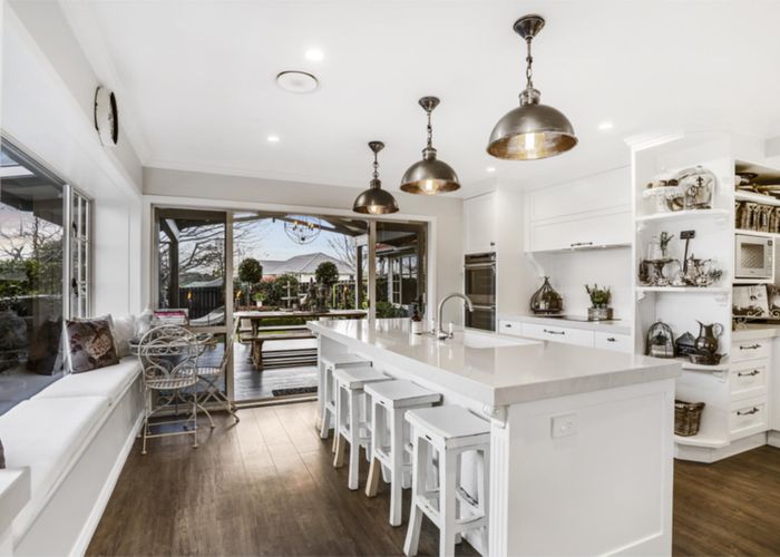  at 12 Oakdale Road, Mount Roskill, Auckland
