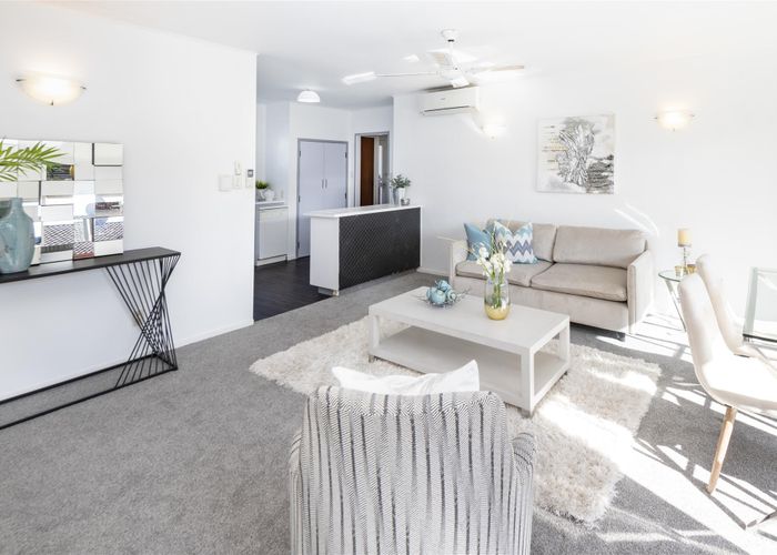  at 2/3 Jern Place, Eastern Beach, Auckland