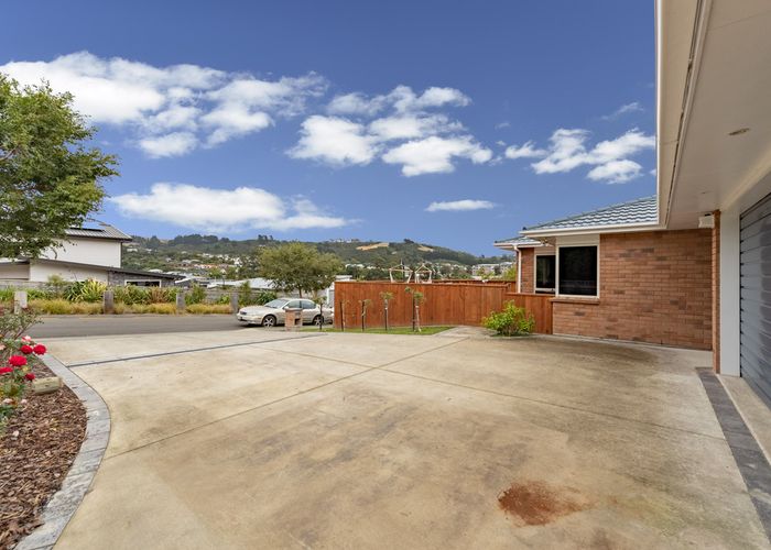  at 6 Flotilla Place, Whitby, Porirua