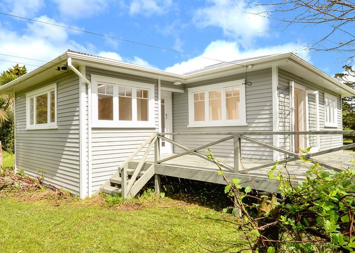  at 102 Waitakere Road, Waitākere, Auckland