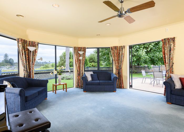  at 40 Manor Park Drive, Pyes Pa, Tauranga
