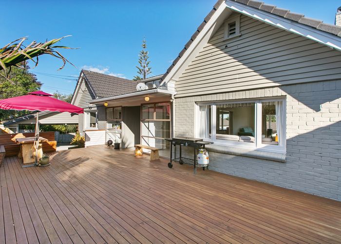  at 85 Carlton Street, Hillsborough, Auckland
