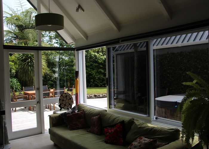  at 10 Doralto Road, Frankleigh Park, New Plymouth