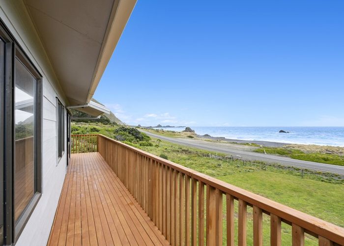  at 10 Ben Avon Grove, Cape Palliser