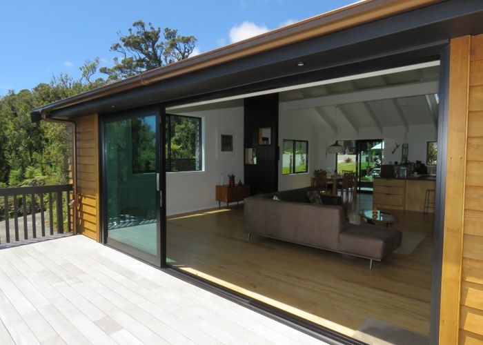  at 3316 Coast Road, Barrytown, Greymouth