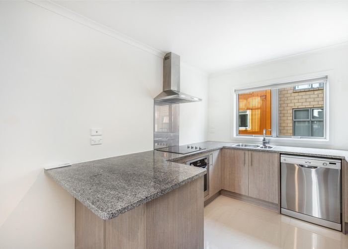  at 9/7 Vialou Street, Hamilton Central, Hamilton