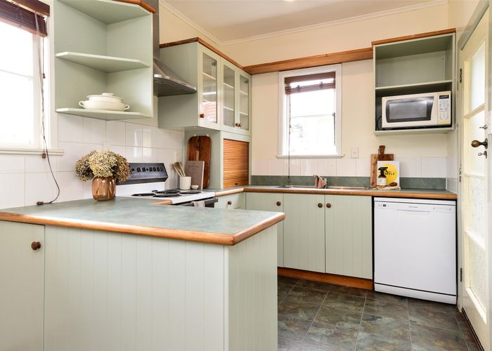 at 5 Galway Avenue, Hamilton East, Hamilton