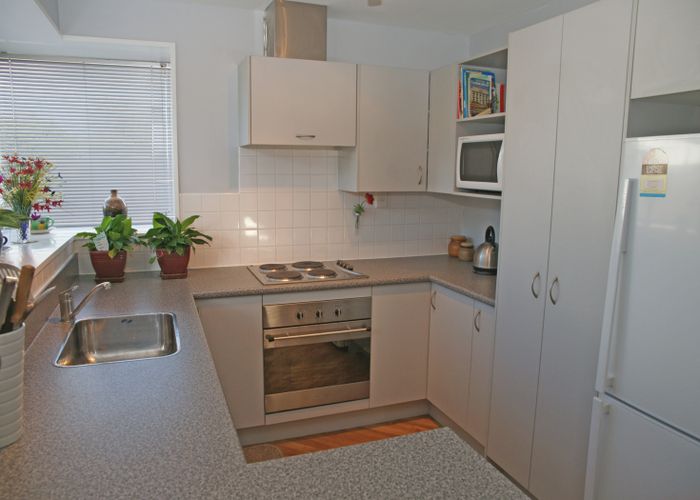  at 2/141 Clarence Street, Riccarton, Christchurch