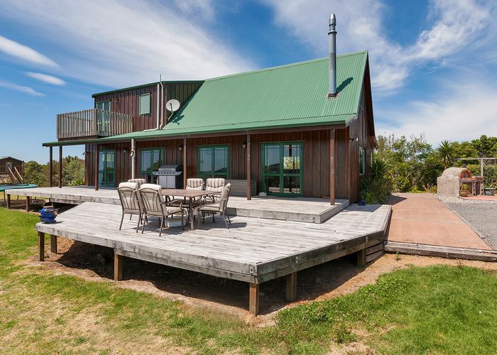  at 348 Owhiwa Road, Onerahi