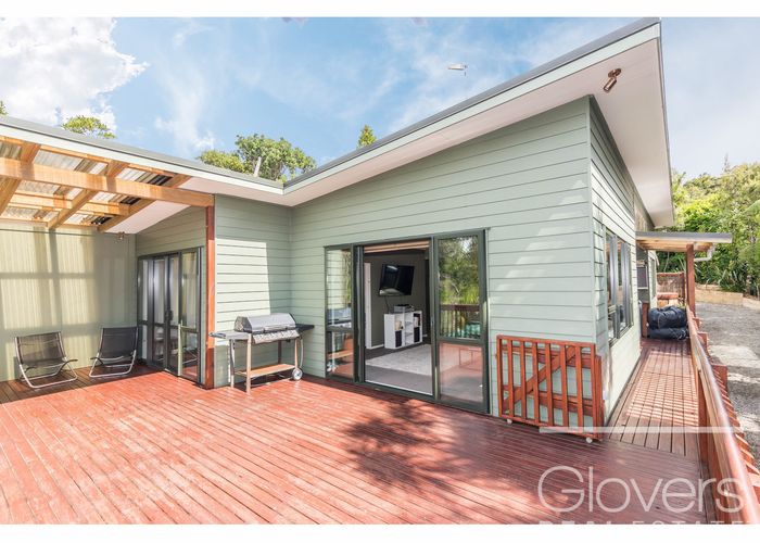  at 111 Anawhata Road, New Lynn