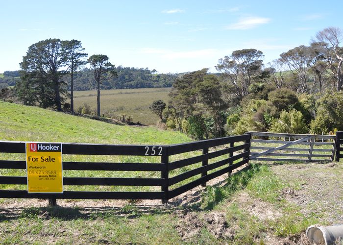  at 252 Ridge Road, Mahurangi East, Warkworth