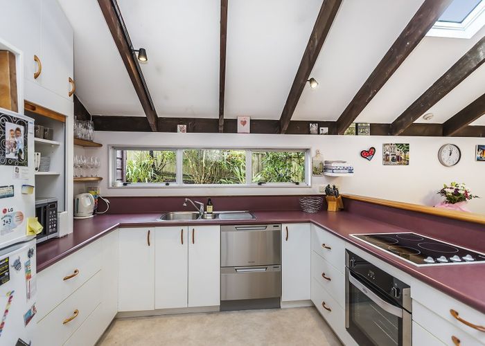  at 6 Fitzpatrick Street, Newlands, Wellington
