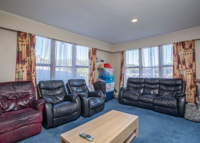  at 23 Northumberland Street, Cannons Creek, Porirua