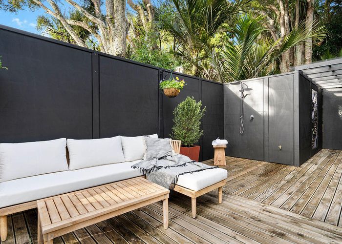  at 583 South Titirangi Road, Titirangi, Auckland