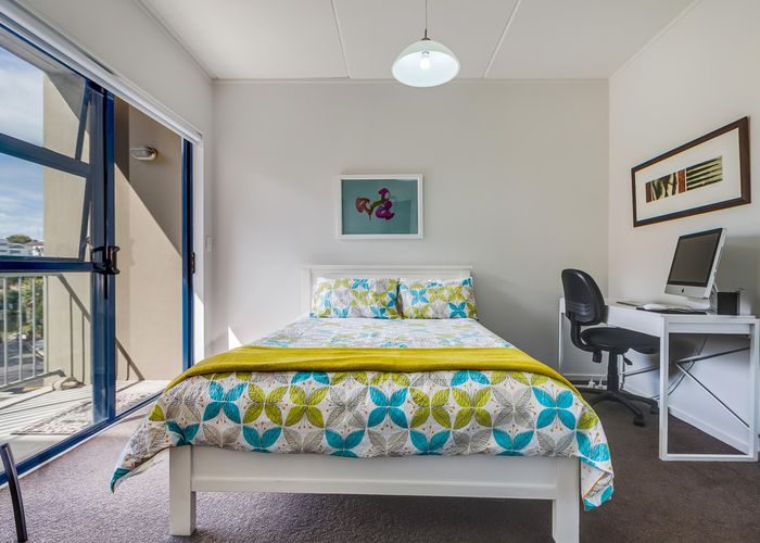  at 2C/40 Charlotte Street, Eden Terrace, Auckland