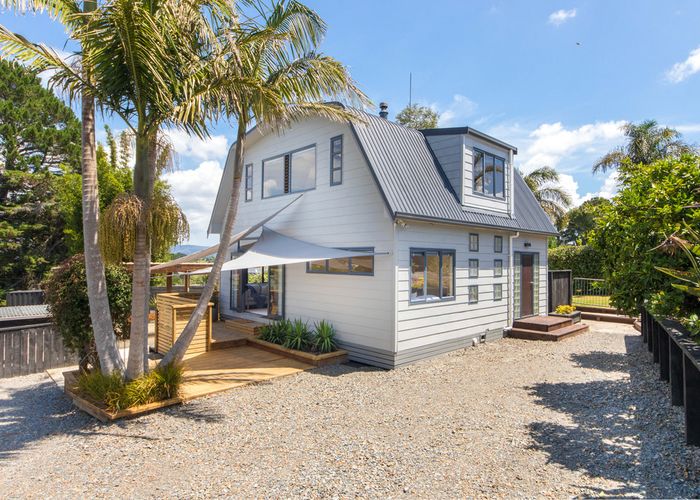  at 22 Red Hills Road, Massey, Auckland
