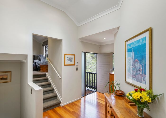  at 29 Woodview Rise, Botany Downs, Auckland