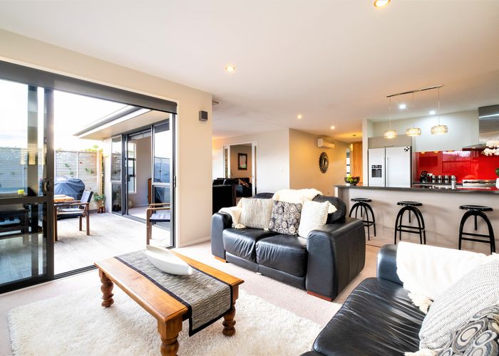  at 12 Whittaker Place, Havelock North, Havelock North