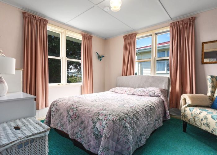  at 18 Waiuta Street, Titahi Bay, Porirua