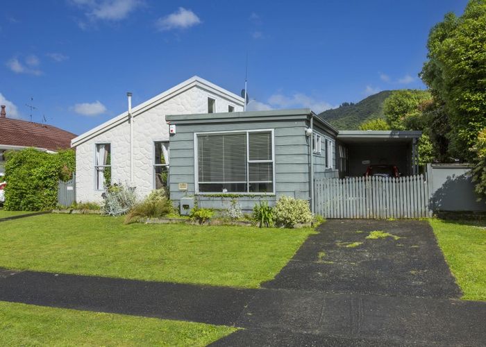  at 9 Akron Grove, Totara Park, Upper Hutt