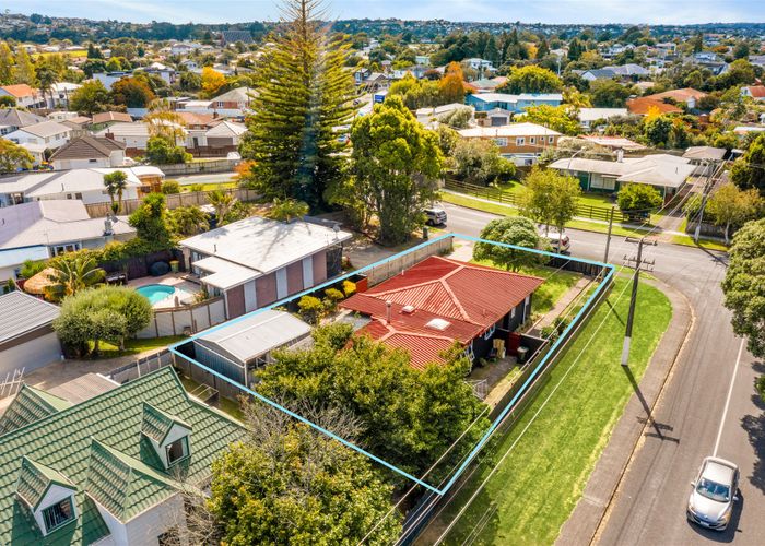  at 42 Yeovil Road, Te Atatu Peninsula, Auckland