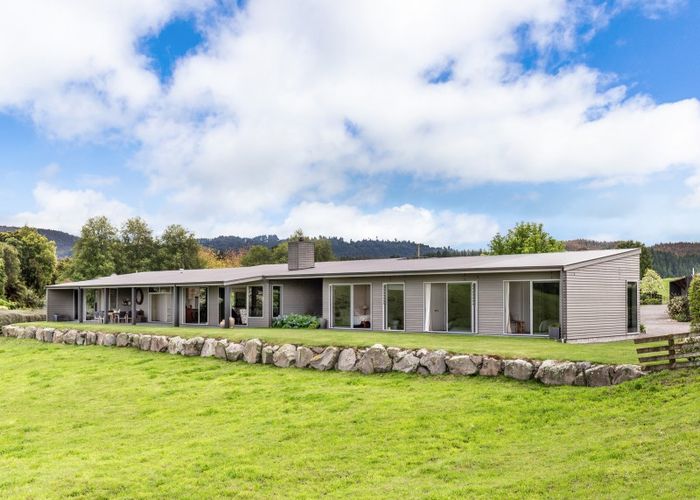  at 37 Hepina Heights, Kinloch, Taupō