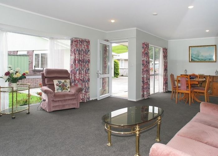  at 2 James Street, Plimmerton, Porirua