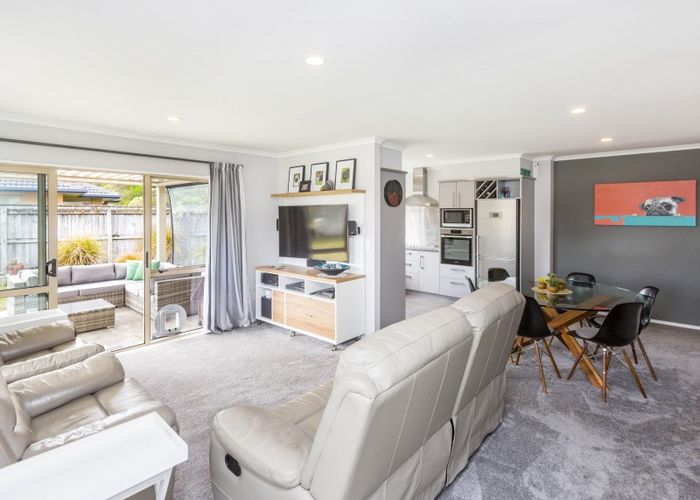  at 33 Evergreen Crescent, Trentham, Upper Hutt