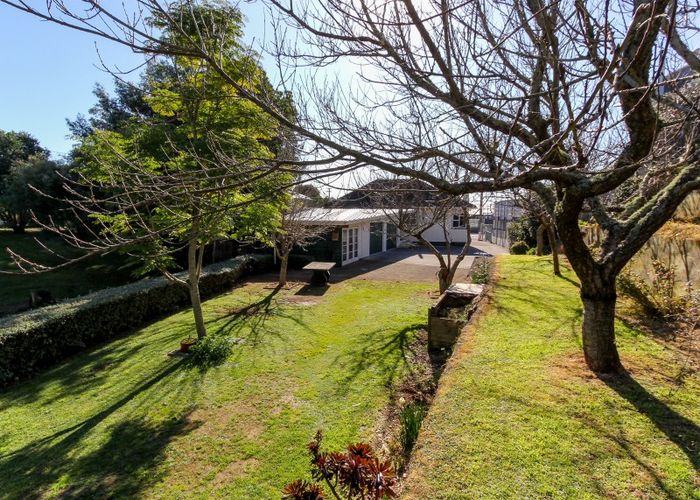  at 33 Breakwater Road, Moturoa, New Plymouth