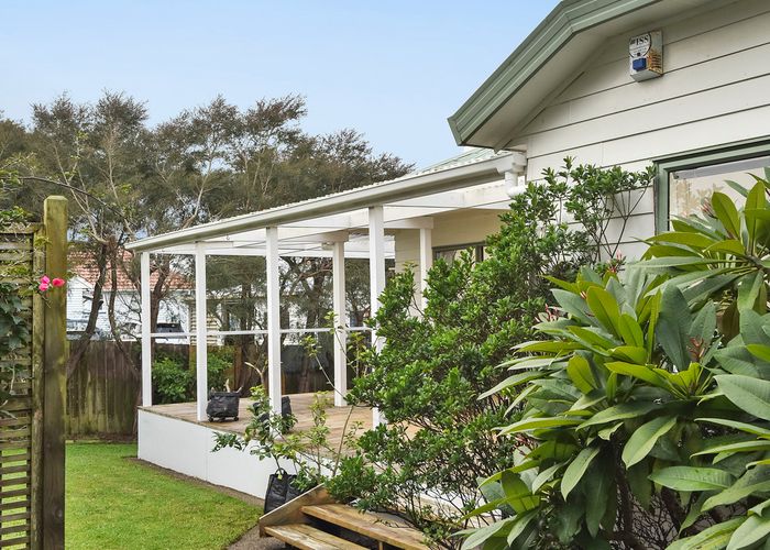  at 50D Kings Road, Panmure, Auckland