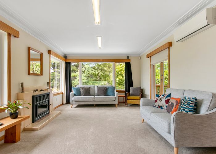  at 32 Woodward Avenue, Mangere Bridge, Auckland