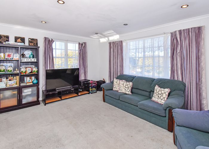  at 24 Catkin Crescent, Papatoetoe, Auckland