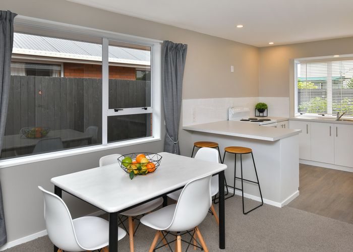  at 16 Coles Place, St Albans, Christchurch