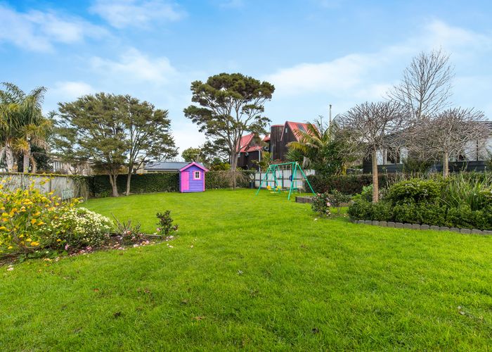  at 60 Marine Parade, Mellons Bay, Auckland