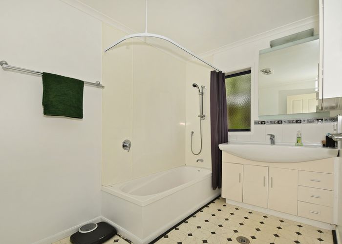  at 421 Vinegar Hill Road, Kamo