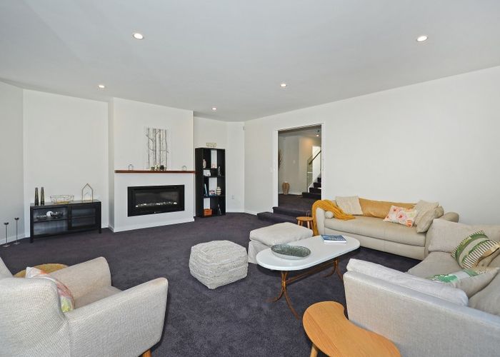  at 4 Oakmont, Heretaunga, Upper Hutt