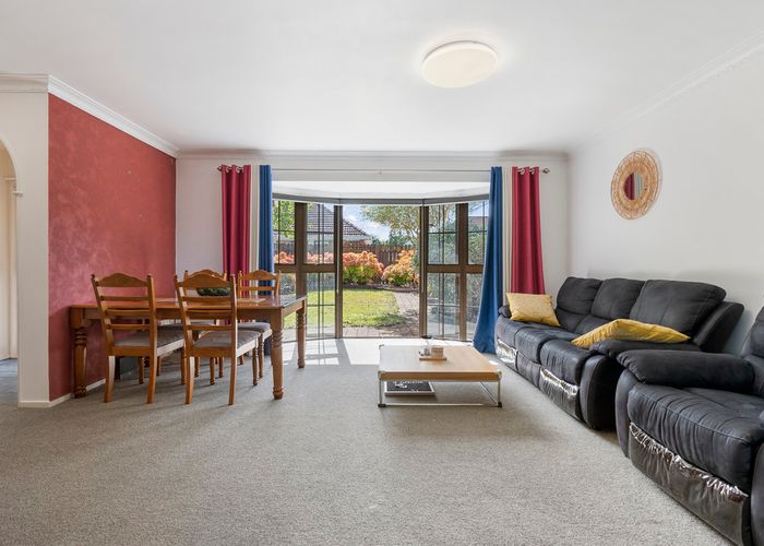  at 4/15 Alfriston Road, Manurewa East, Auckland