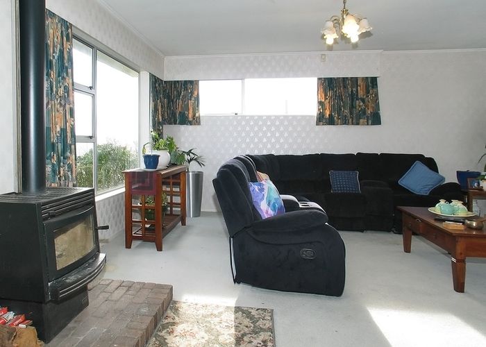  at 77 Baylands Drive, Newlands, Wellington