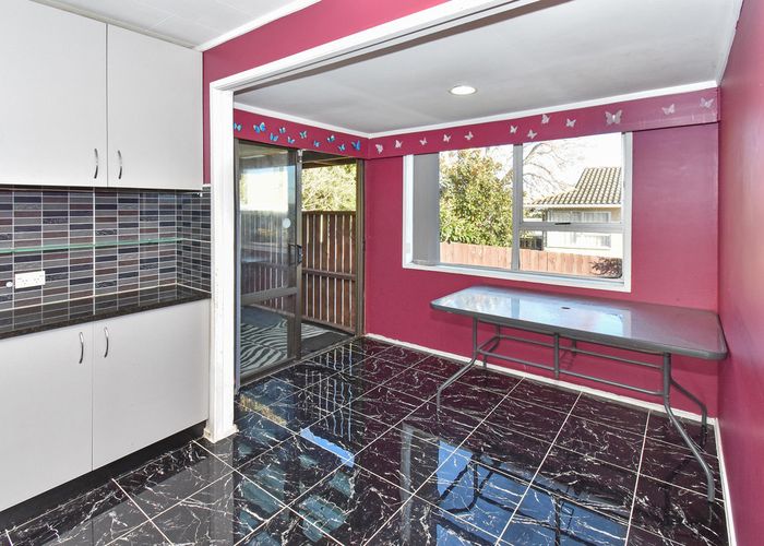  at 1/19 Charntay Avenue, Clover Park, Auckland