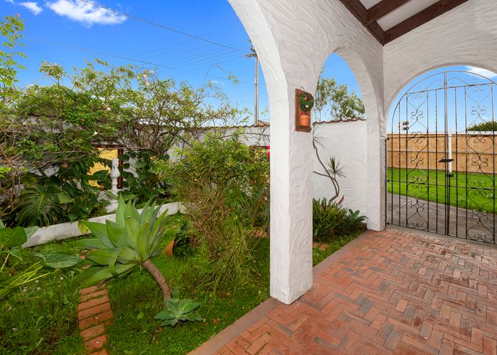  at 1/164 Titirangi Road, New Lynn, Auckland