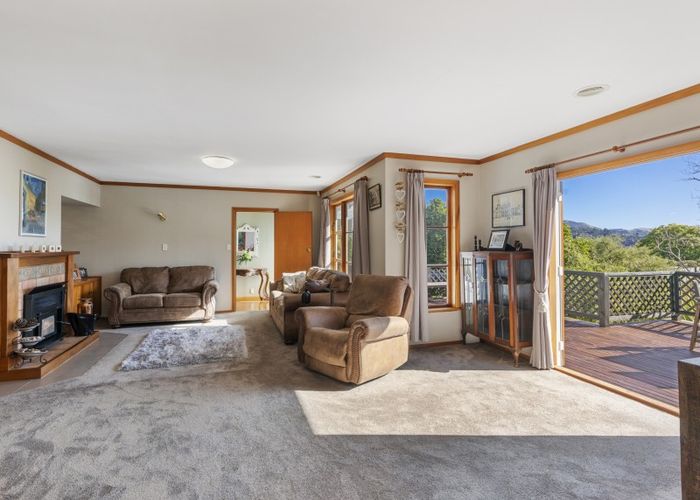  at 98 Manuka Street, Stokes Valley, Lower Hutt
