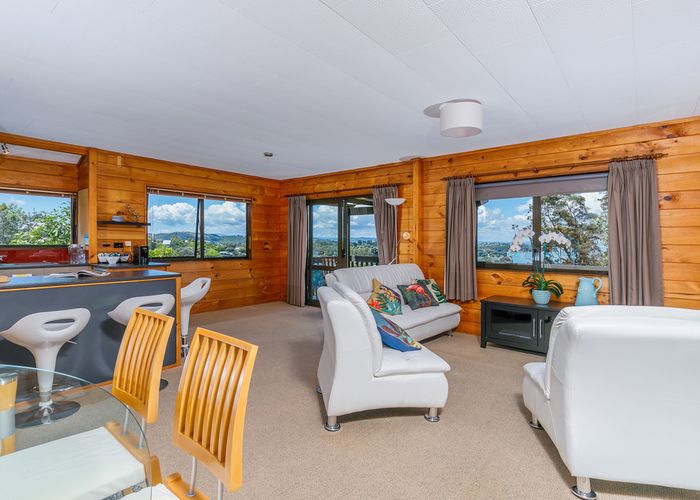  at 10 Fisher Street, Surfdale, Waiheke Island