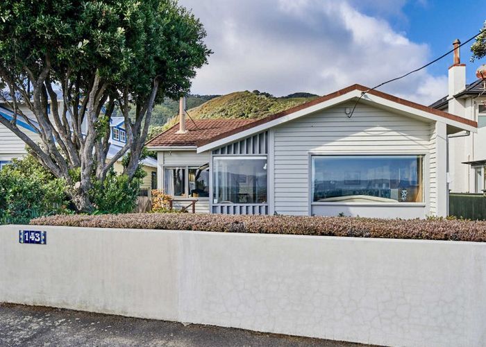  at 143 Marine Parade, Eastbourne, Lower Hutt