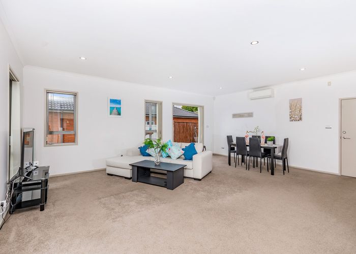  at 34 Horizon View Road, Oteha, Auckland