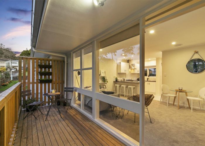  at 4/6 Parau Street, Three Kings, Auckland