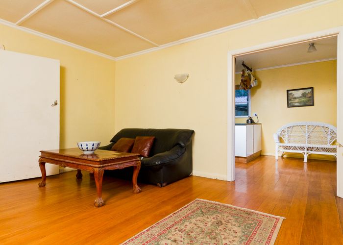  at 39 Rawhiti Street, Stokes Valley, Lower Hutt