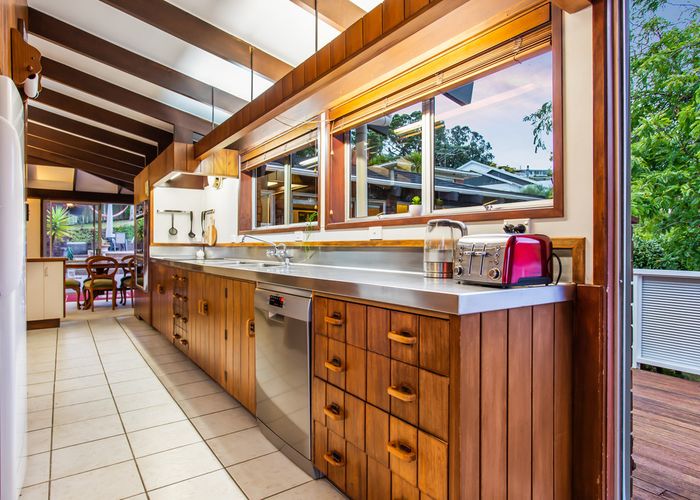  at 5 Wade Street, Blockhouse Bay, Auckland