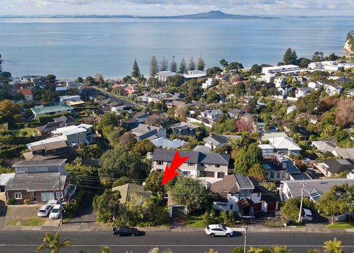  at 841 Beach Road, Browns Bay, Auckland