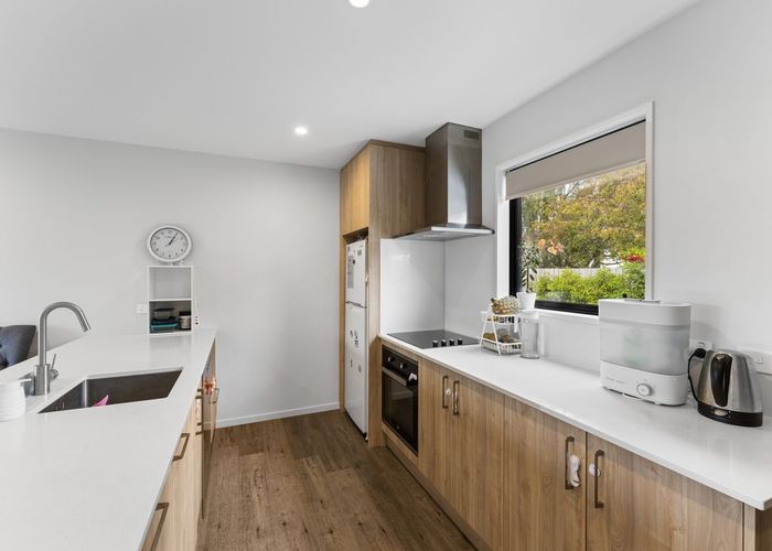  at 2/57 Woodville Street, Edgeware, Christchurch City, Canterbury