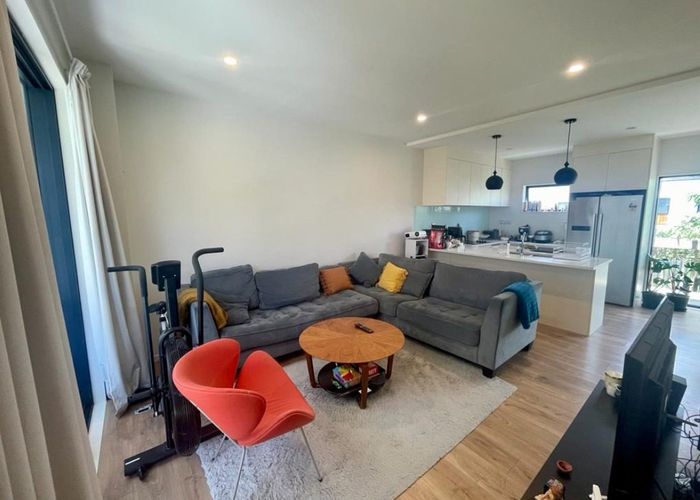  at 21B Meadow Street, Mount Wellington, Auckland City, Auckland